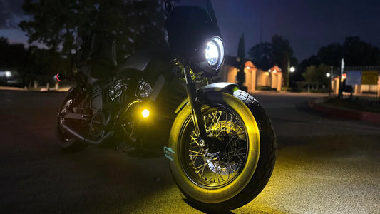 Dual Color Auxiliary Lights: When to Use White vs. Amber on Your Motorcycle