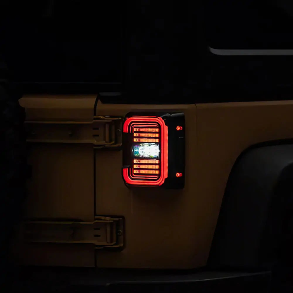 Jeep JK tail lights replacement